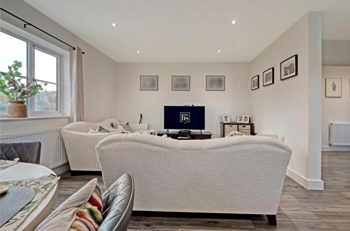 2 Bedroom Duplex For Sale In Domos Place, Ongar Road, CM15