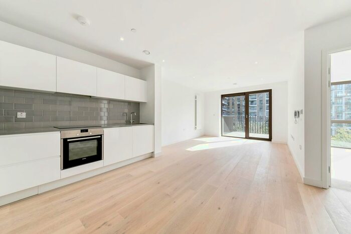 1 Bedroom Flat To Rent In Pendant Court, Royal Wharf, London, E16