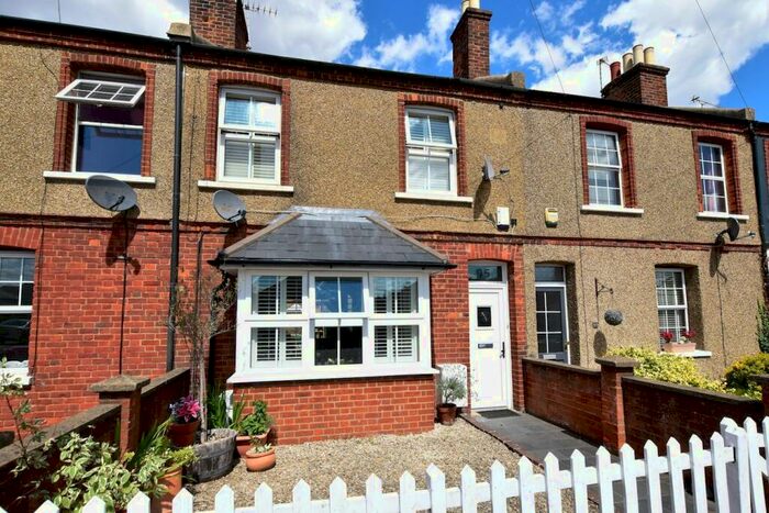 3 Bedroom Terraced House To Rent In Meadfield Road, Slough, SL3