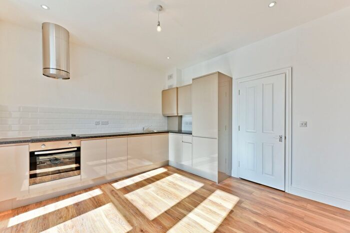 1 Bedroom Flat To Rent In Blyth Road, Bromley, BR1