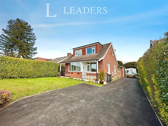 3 Bedroom Bungalow For Sale In Five Heads Road, Waterlooville, Hampshire, PO8