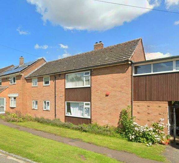 2 Bedroom Apartment To Rent In Mercury Close, Bampton, OX18