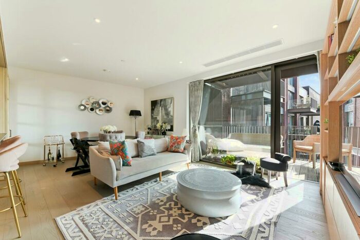 2 Bedroom Apartment To Rent In Legacy Building, Embassy Gardens, London, SW11