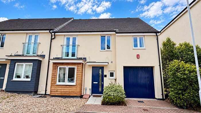4 Bedroom Semi Detached House For Sale In Fleetwood Gardens, Southway, Plymouth. Lovely Bedroom Family Home With En Suite, Downstairs W.c Drive And Garage., PL6