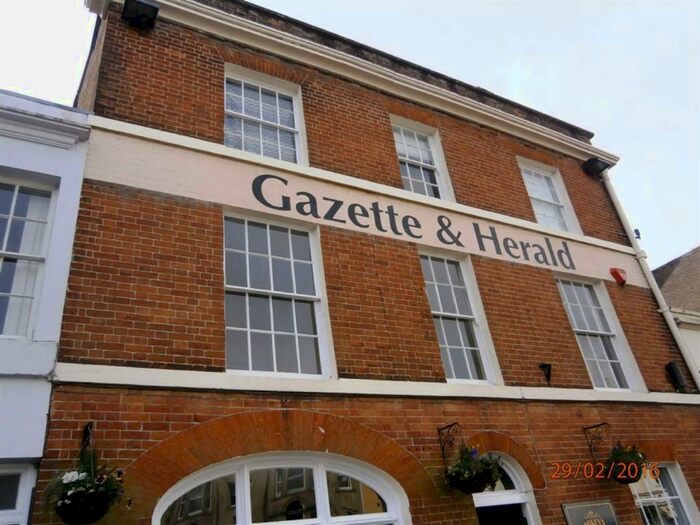 2 Bedroom Flat To Rent In Devizes, SN10