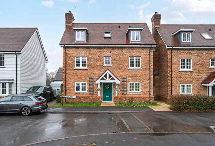 5 Bedroom Detached House For Sale In Kingscote Way, East Grinstead, West Sussex, RH19
