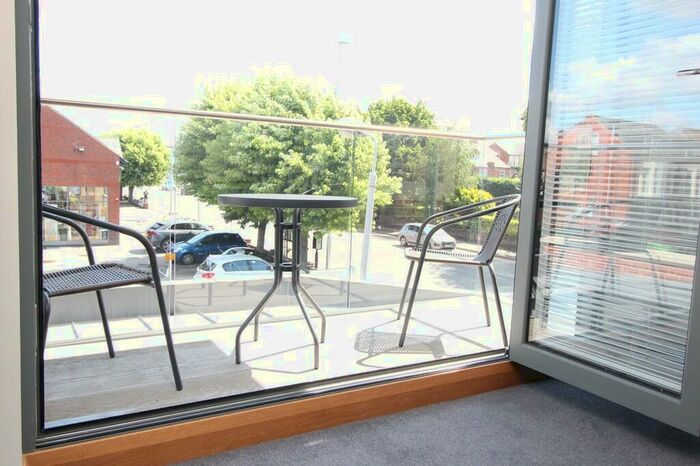 2 Bedroom Apartment To Rent In Radcliffe Road, West Bridgford, NG2