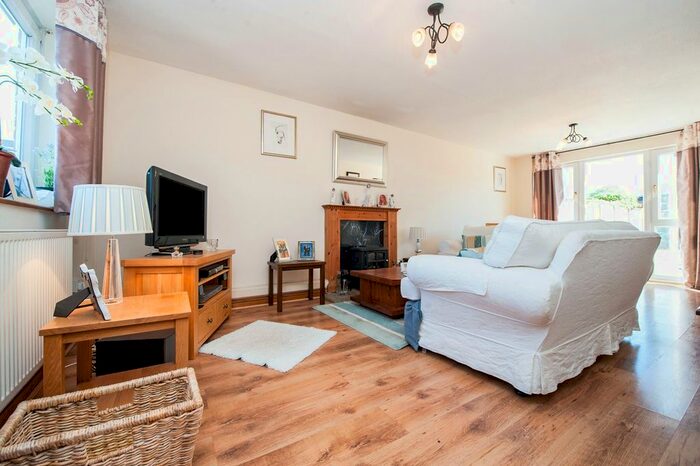 3 Bedroom Terraced House To Rent In Marines Drive, Faringdon, SN7