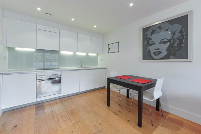 1 Bedroom Flat To Rent In Tiltman Place, Finsbury Park, N7