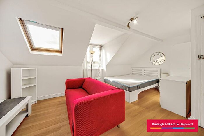 Studio To Rent In Brockley Road, London, SE4