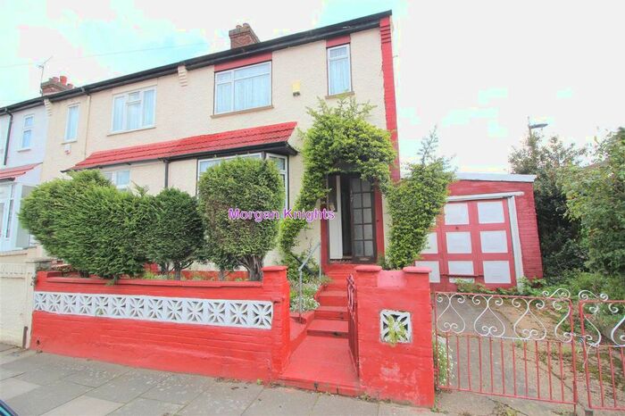 7 Bedroom End Of Terrace House To Rent In Stokes Road, East Ham, E6