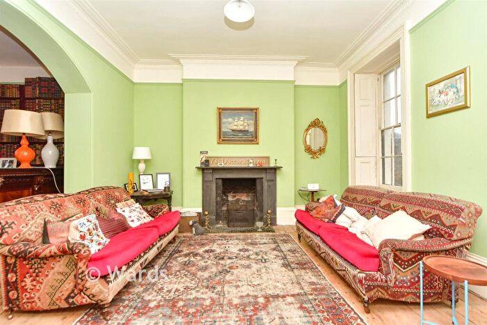 7 Bedroom Town House For Sale In Regency Close, Sheerness, Kent, ME12