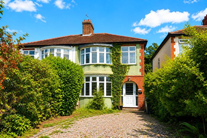 3 Bedroom Semi-Detached House For Sale In Parkfield Avenue, Northampton, NN4