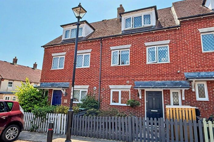 4 Bedroom Terraced House For Sale In Blandford, DT11