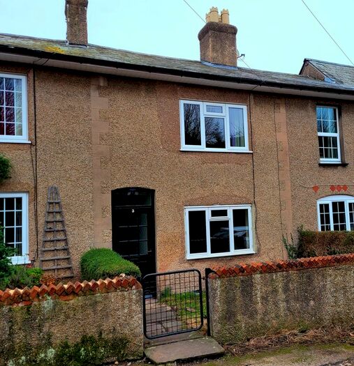 2 Bedroom Cottage To Rent In Severn Terrace, Newnham On Severn GL14