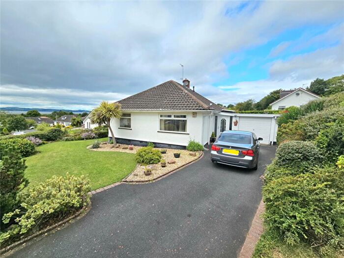 3 Bedroom Bungalow For Sale In Teals Way, Heswall, Wirral, CH60
