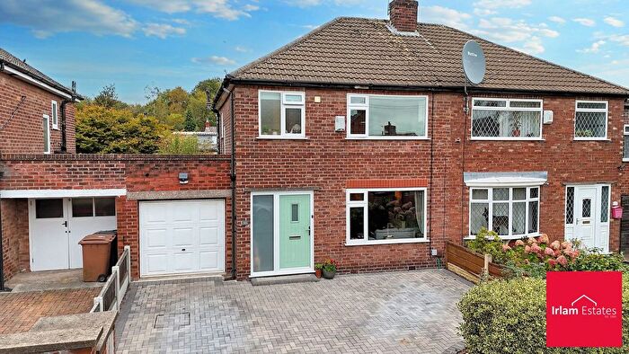 3 Bedroom Semi-Detached House For Sale In Hawthorn Drive, Cadishead, Manchester, M44