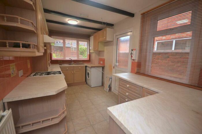 4 Bedroom Terraced House To Rent In Pitcroft Avenue, Reading, RG6
