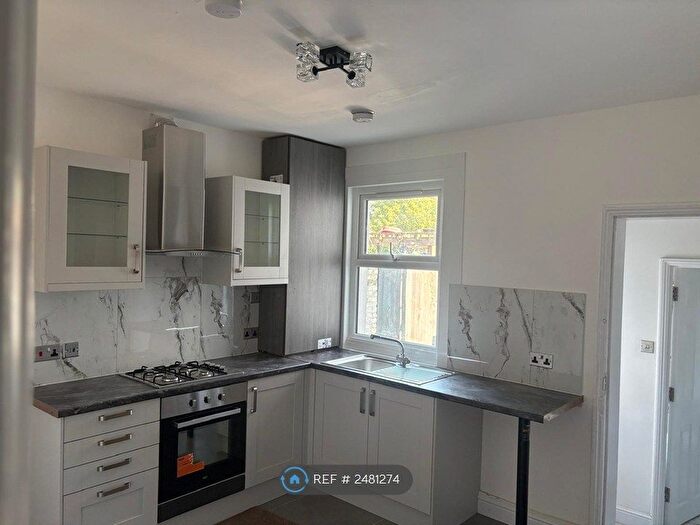 1 Bedroom Flat To Rent In Milton Road, Swanscombe, DA10