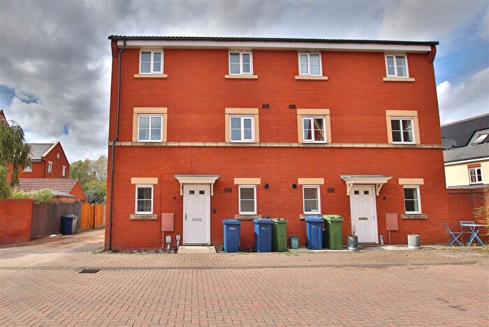 3 Bedroom Semi-Detached House For Sale In Beauchamp Road, Walton Cardiff, Tewkesbury, GL20