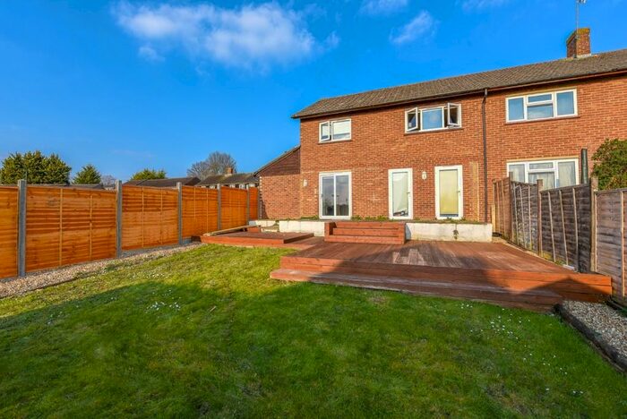 6 Bedroom Semi-Detached House To Rent In Cabell Road, Guildford, GU2