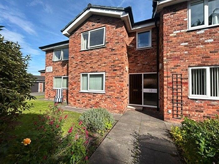 2 Bedroom Property To Rent In Swann Lane, Cheadle, SK8