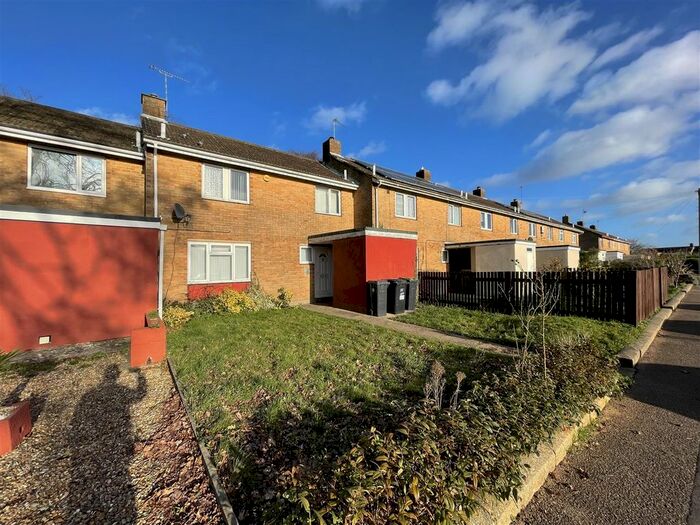 3 Bedroom Terraced House To Rent In Barrow Drive, Townsend, Bournemouth, BH8