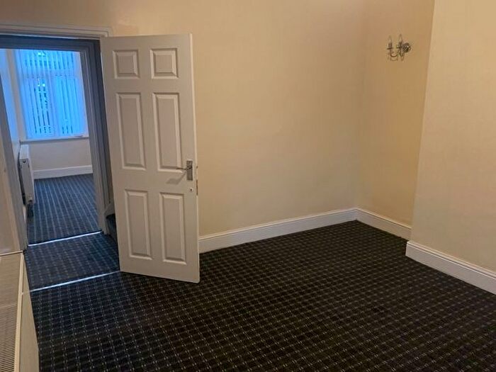 4 Bedroom Terraced House To Rent In Herries Road, Sheffield, S5