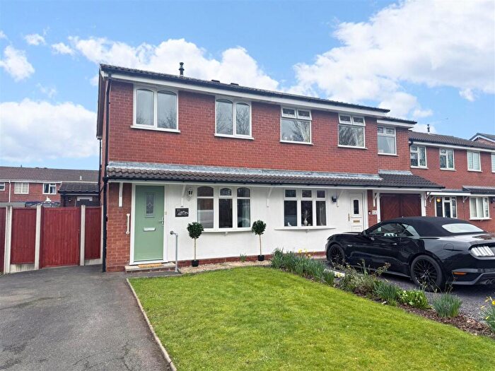 2 Bedroom Semi-Detached House For Sale In Buckingham Close, Stretton, Burton-On-Trent, DE13