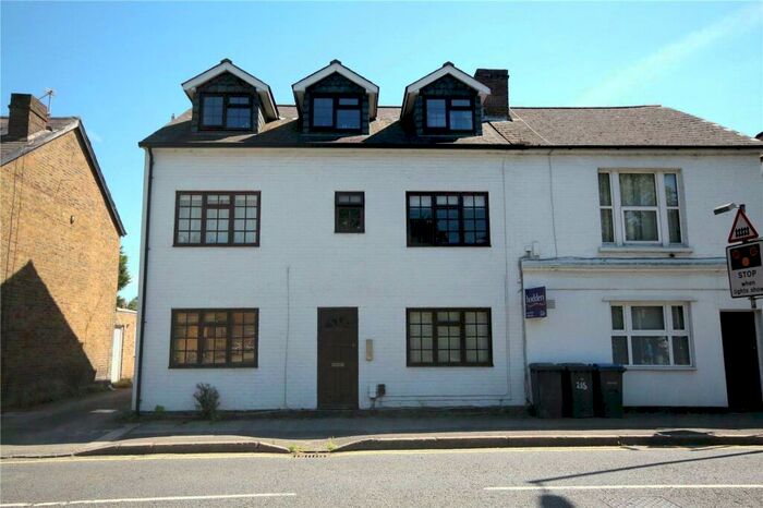 1 Bedroom Apartment To Rent In Addlestone, Surrey, KT15