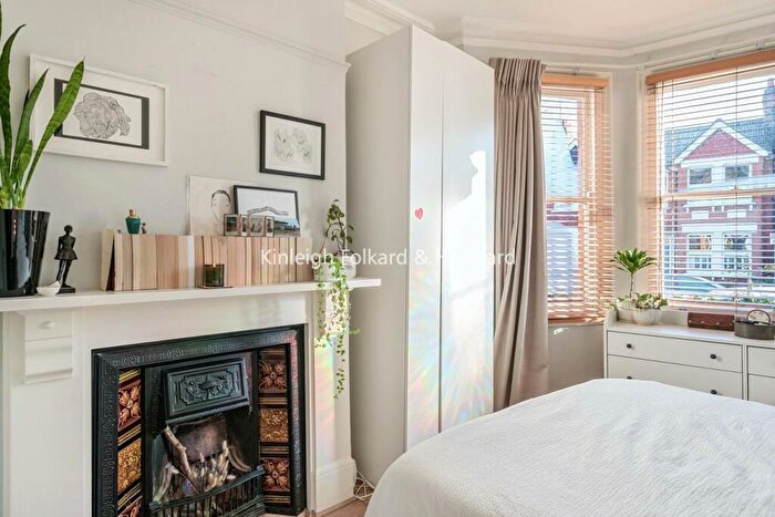 1 Bedroom Flat For Sale In Pembroke Road, Muswell Hill, N10