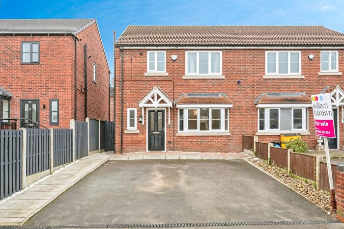 3 Bedroom Semi Detached House For Sale In Millfield Road, Thorne, Doncaster, DN8