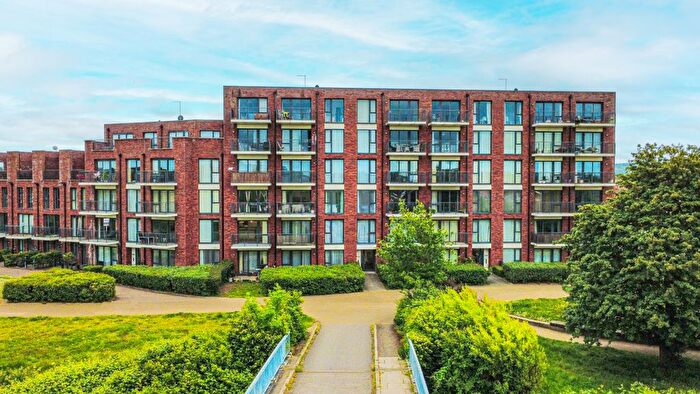 2 Bedroom Flat For Sale In Waters Edge, Youngman Place, Taunton, Somerset - No Chain!, TA1