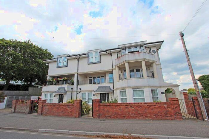 3 Bedroom Terraced House To Rent In Mudeford, Christchurch, BH23