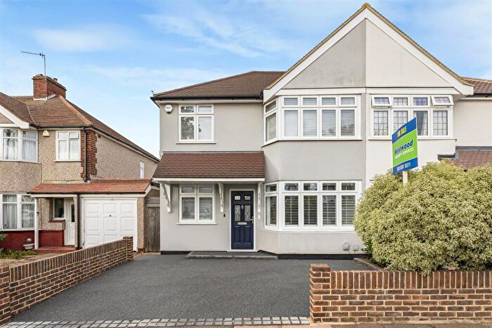 4 Bedroom Semi Detached House For Sale In Annandale Road, Sidcup, DA15
