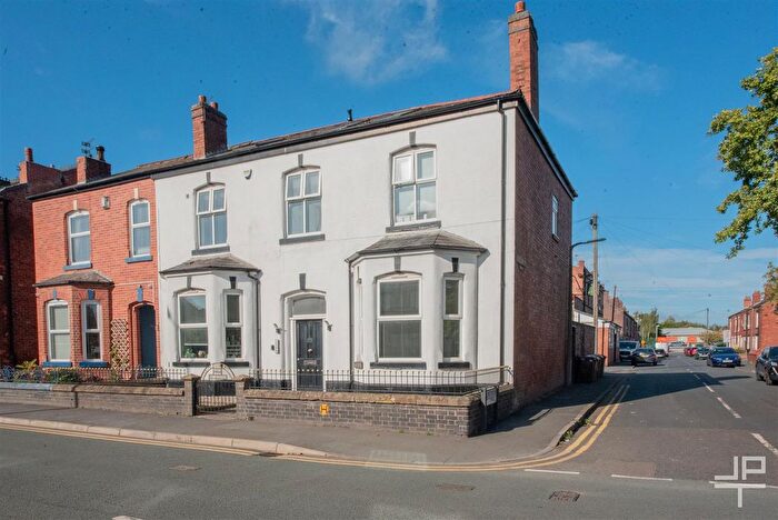 1 Bedroom Flat To Rent In Cross Lane, Newton-Le-Willows, WA12