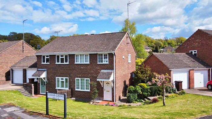 3 Bedroom Semi Detached House For Sale In Cedar Grove, Hempstead, ME7