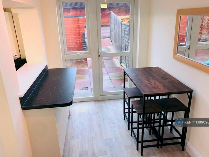 4 Bedroom Terraced House To Rent In Granville St, Cheltenham, GL50