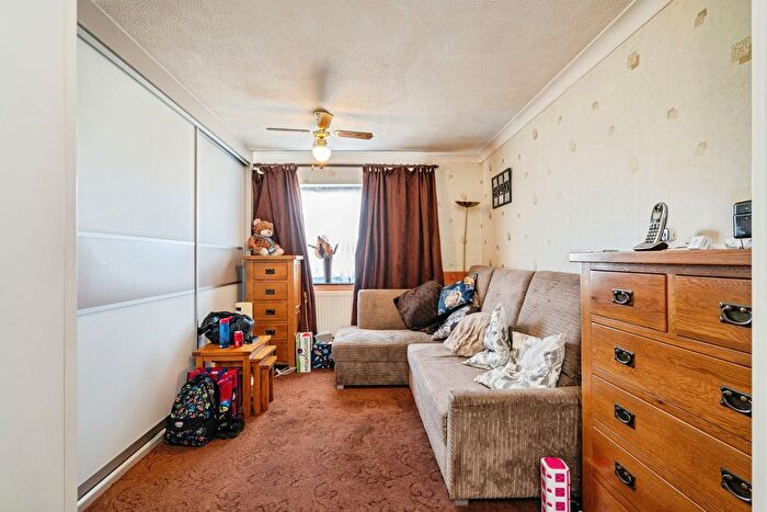 2 Bedroom Bungalow For Sale In Twiss Close, Diss, IP22