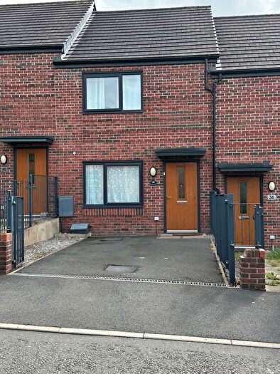 2 Bedroom Mews To Rent In Abbotsbury Close, Manchester, M12