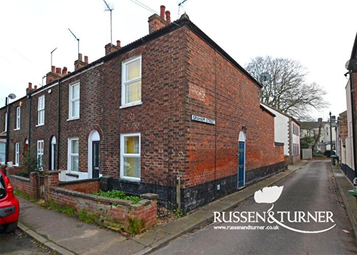 2 Bedroom End Of Terrace House For Sale In Fabulous, Ideal St Time Buyer Home On Extons Road, PE30