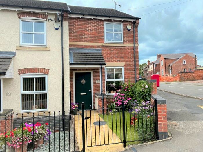 2 Bedroom End Of Terrace House To Rent In Church Street, Waingroves, DE5