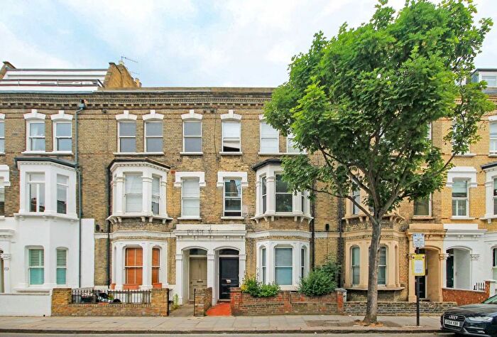 1 Bedroom Flat To Rent In Radipole Road, Fulham, SW6
