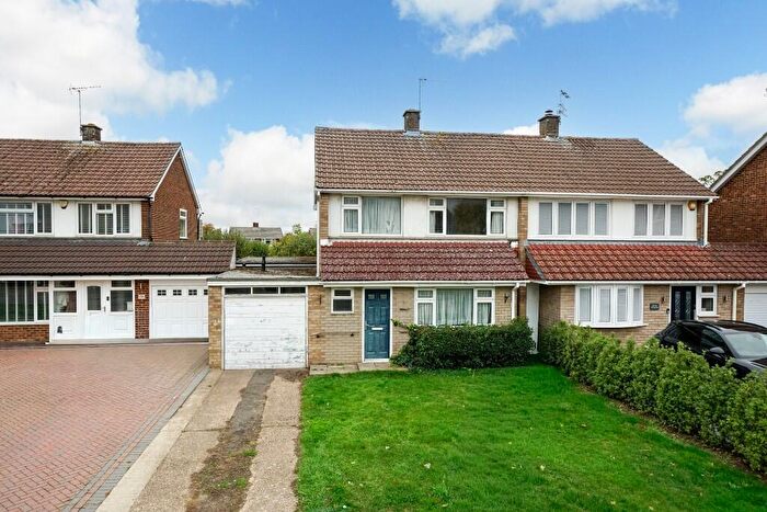 3 Bedroom Semi-Detached House For Sale In The Horseshoe, Leverstock Green, Hertfordshire, HP3