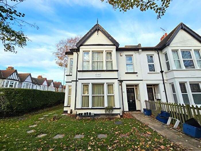 1 Bedroom Flat To Rent In Anerley Road, Westcliff-On-Sea, SS0