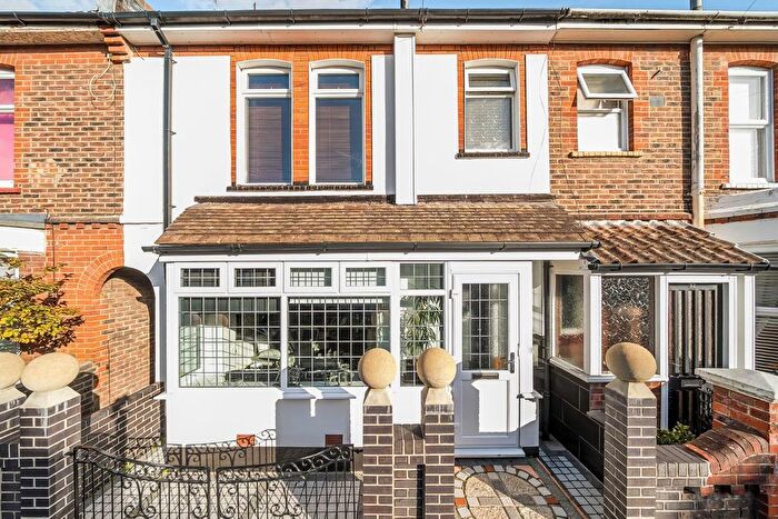 3 Bedroom Terraced House For Sale In Shelford Road, Southsea, PO4