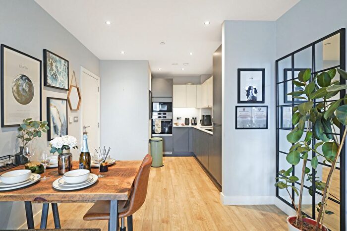 1 Bedroom Flat To Rent In Fish Island, London, E3