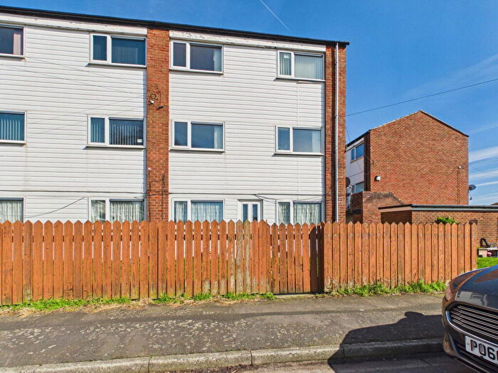 3 Bedroom Maisonette For Sale In Cotton Drive, Ormskirk, L39