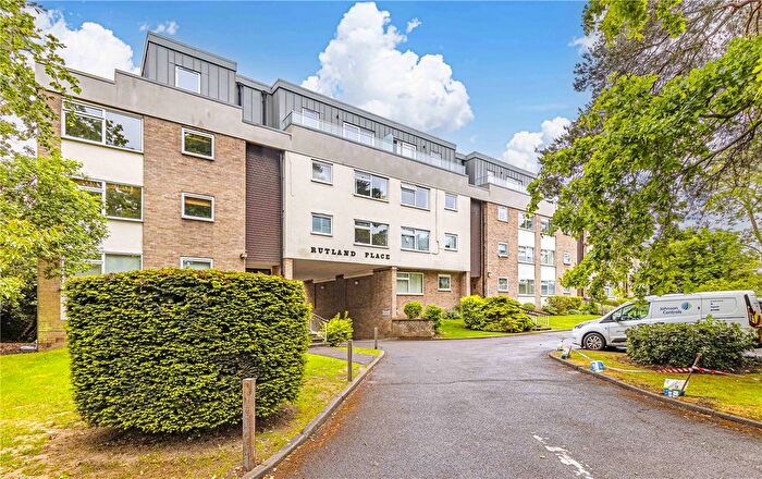 2 Bedroom Flat For Sale In Rutland Place, The Rutts, Bushey Heath, Hertfordshire, WD23