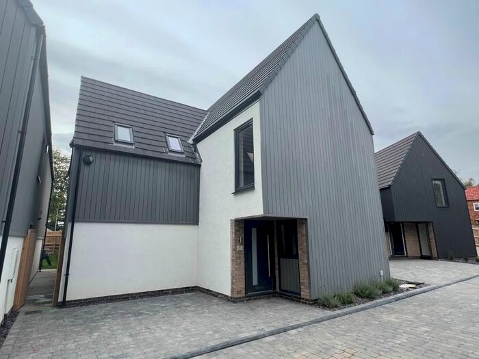 4 Bedroom Detached House To Rent In Louth Road, New Waltham, Grimsby, DN36